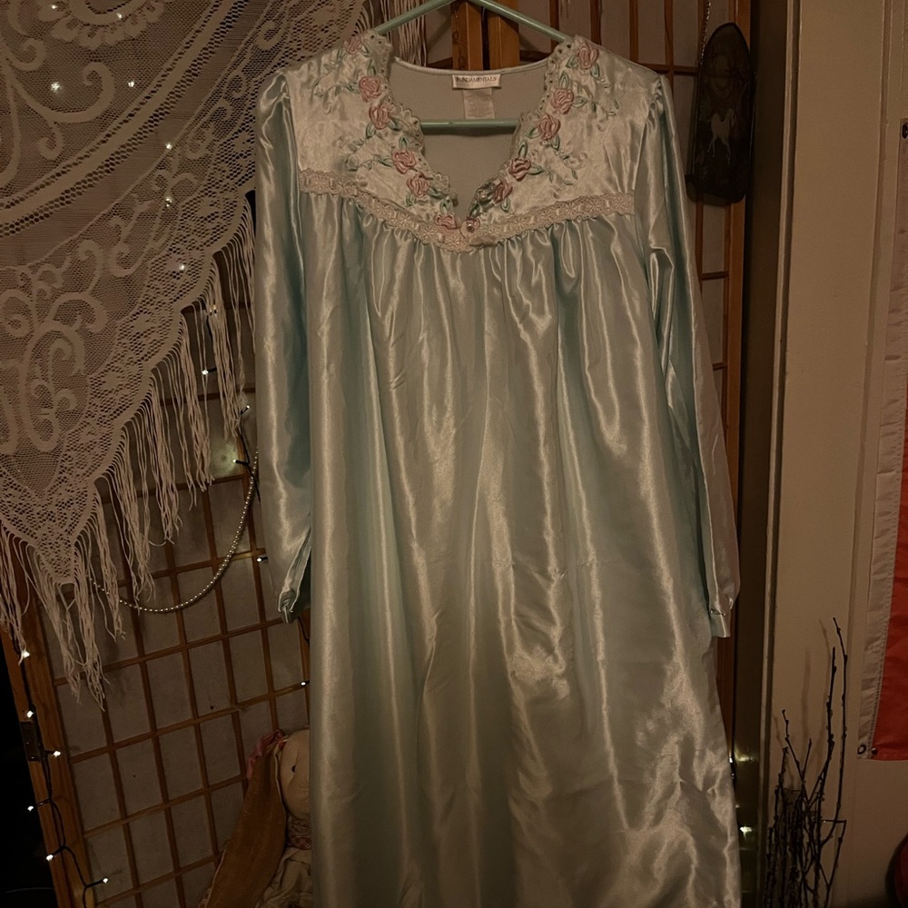 Vintage Women’s Fundamentals Nightgown.